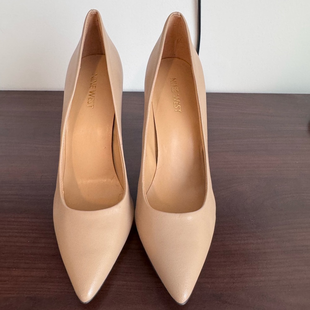 Nine West Beige Pointed-Toe Leather Pumps